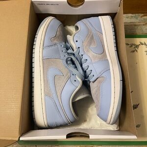 Nike Air Jordan 1 Low Sneakers